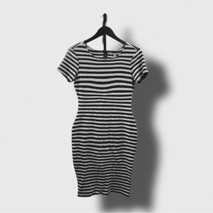 🖤Unique vintage stripe dress 🖤